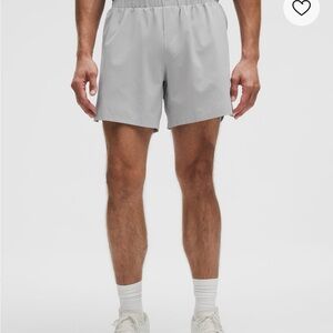 Men's Lululemon Mile Maker Ripstop Lined Short 6", Sulver Drop - L